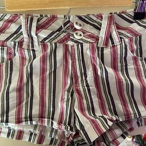 Candies shorts pink and white stripes size 5